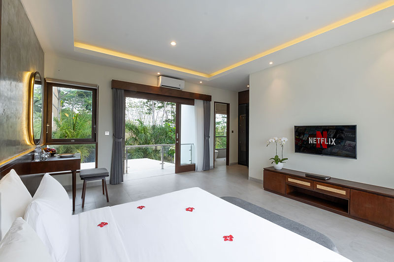 Cluster Three Bedroom Private Pool Villa - Master Bedroom